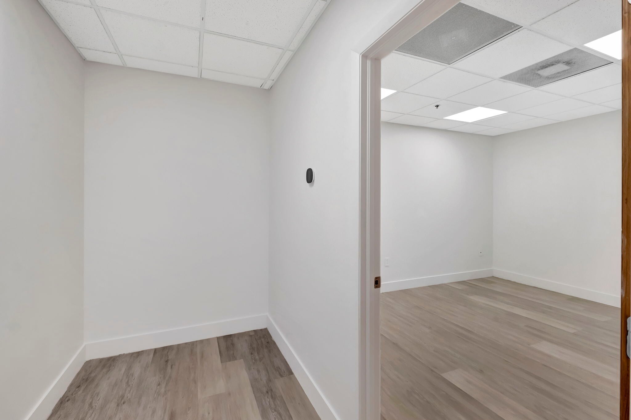 12550 Biscayne Blvd, North Miami, FL for lease Interior Photo- Image 1 of 5