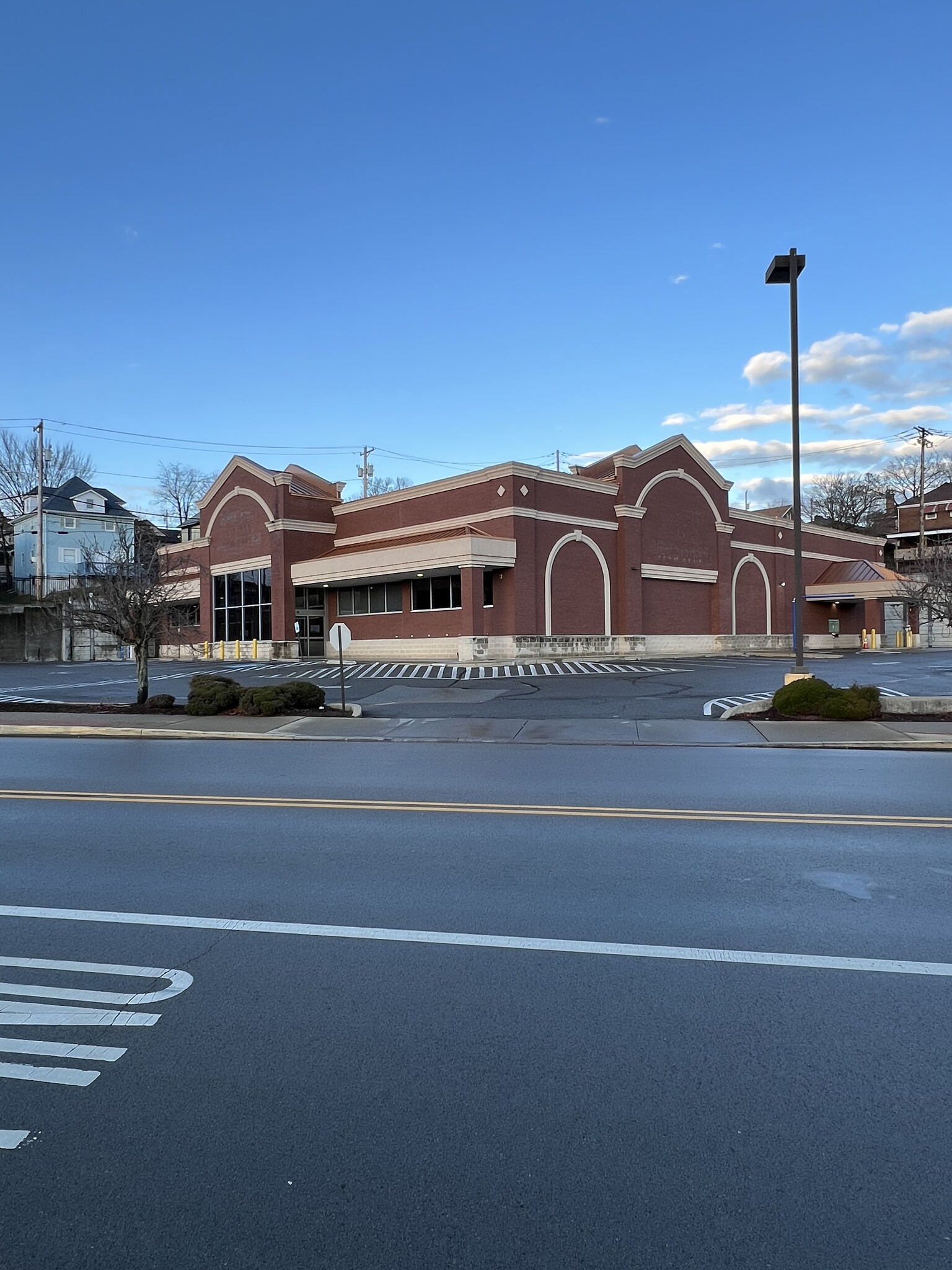 351 Brighton Ave, Rochester, PA for sale Building Photo- Image 1 of 1