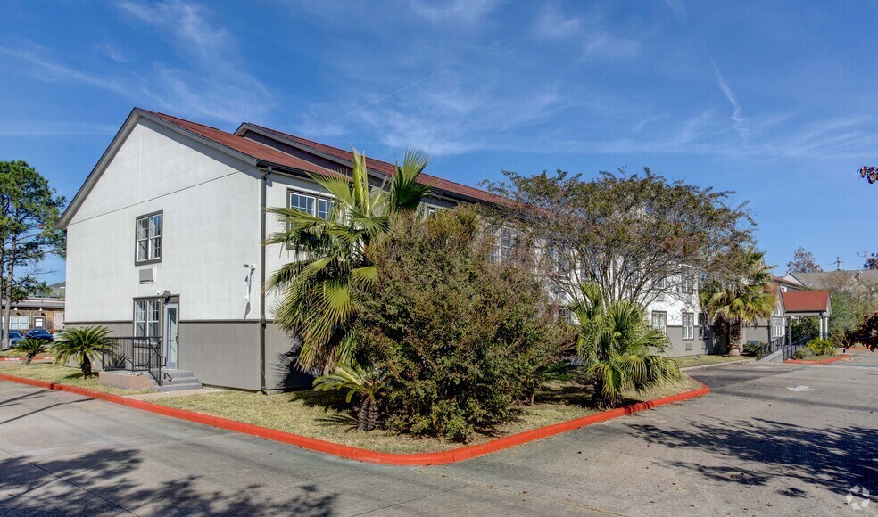 4630 Techniplex Dr, Stafford, TX for sale - Primary Photo - Image 1 of 1