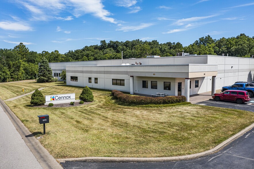 111 Security Pky, New Albany, IN for lease - Building Photo - Image 1 of 3