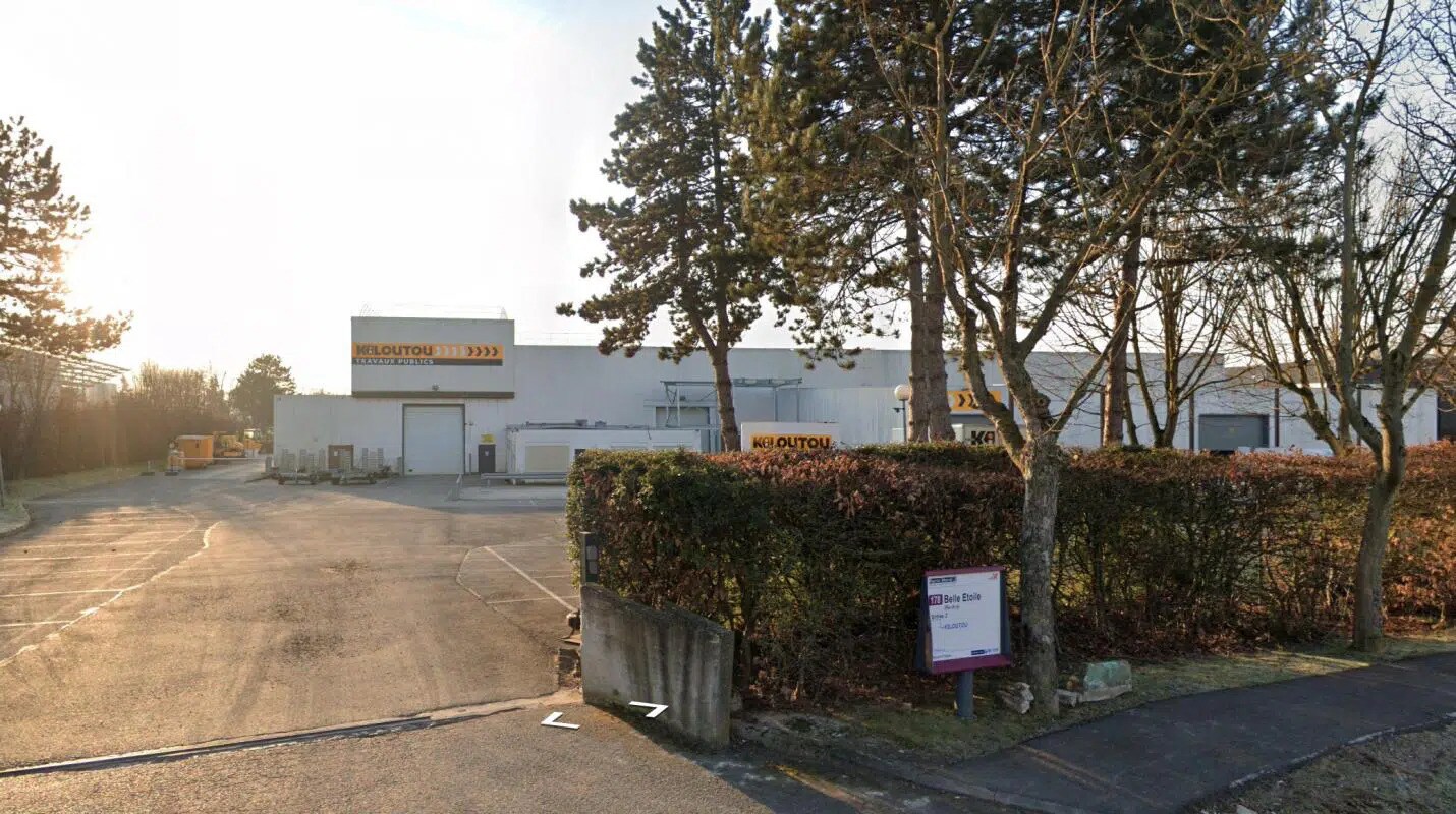 Industrial in Roissy-en-France for lease Building Photo- Image 1 of 9