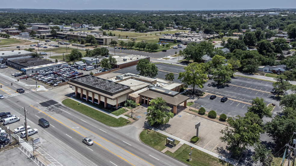 5950 E Admiral Pl, Tulsa, OK for sale - Building Photo - Image 2 of 45