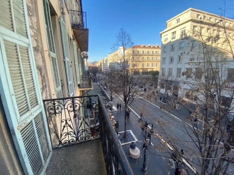 Office in Nice for lease - Building Photo - Image 3 of 20