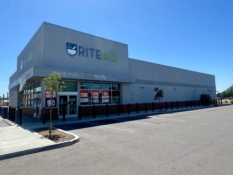 431 34th St, Bakersfield, CA for lease - Building Photo - Image 2 of 4