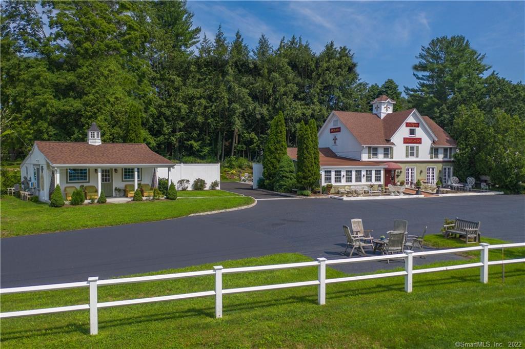 4 Long Ridge Rd, Redding, CT for sale Primary Photo- Image 1 of 31