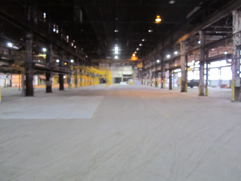 3710 Hendricks Rd, Youngstown, OH for lease - Building Photo - Image 2 of 9