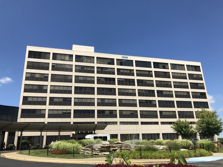12255 DePaul Dr, Bridgeton, MO for lease - Building Photo - Image 1 of 26