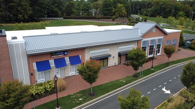 21 Ensign Dr, Avon, CT for lease Building Photo- Image 1 of 3