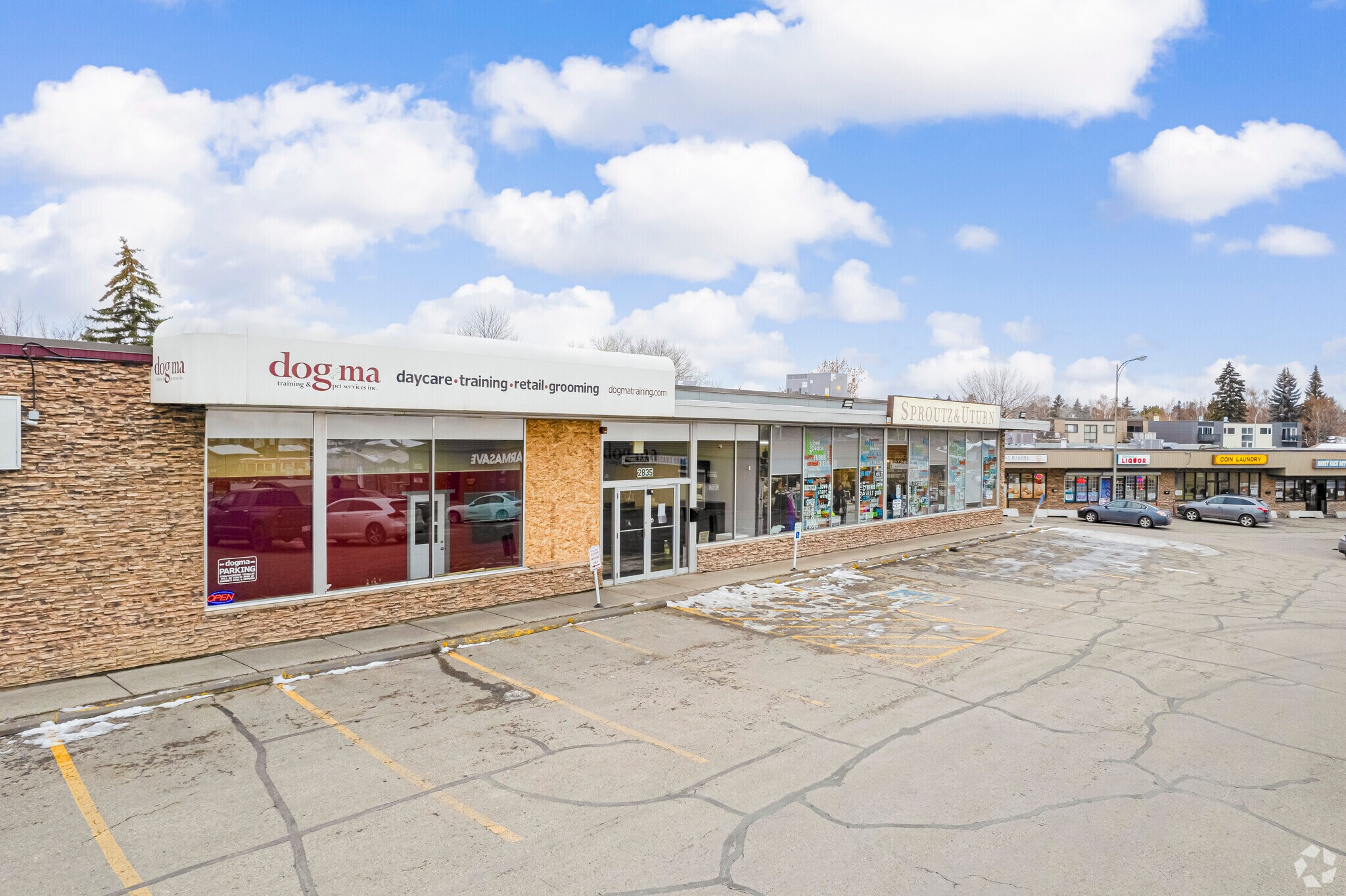 2835 37th St SW, Calgary, AB for sale Primary Photo- Image 1 of 1