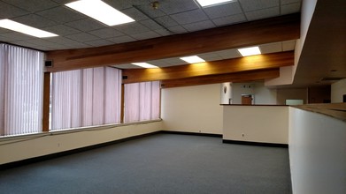 26091 Sherwood Ave, Warren, MI for lease Interior Photo- Image 2 of 3