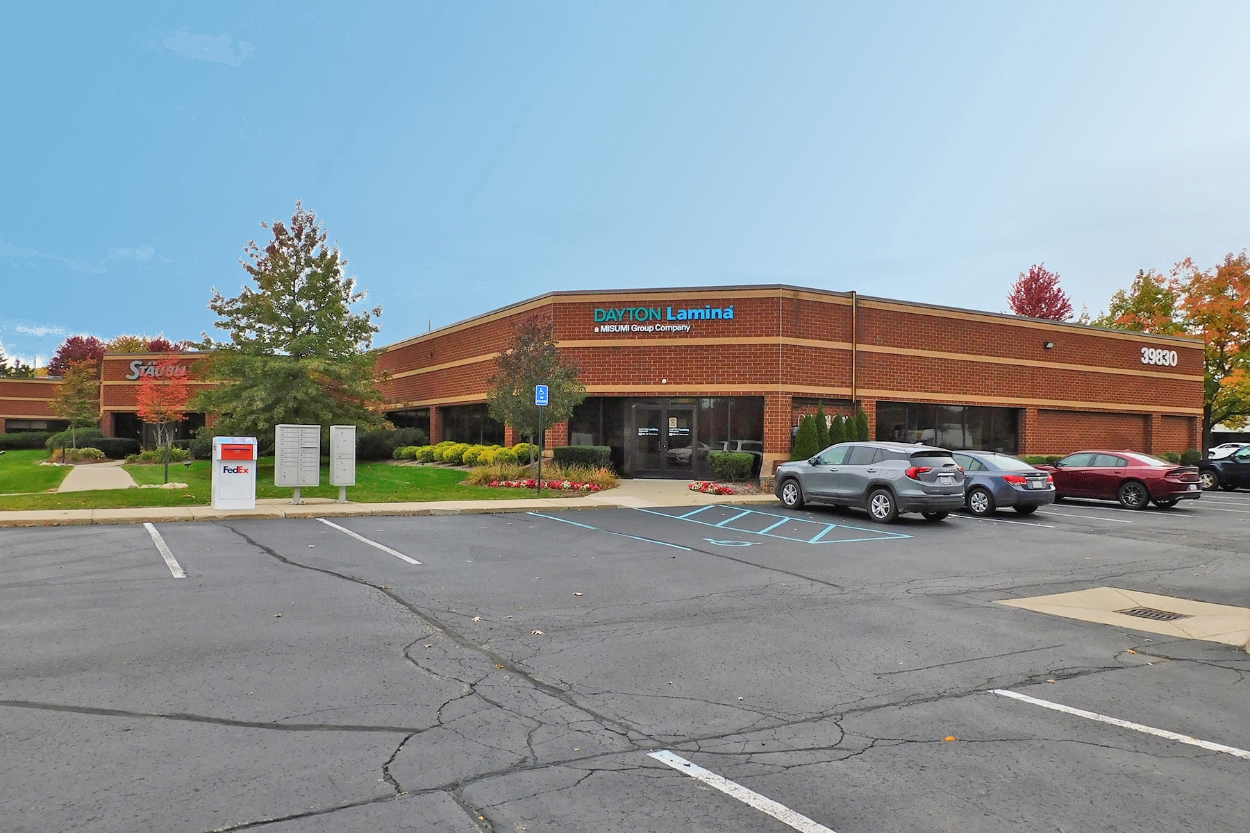 39830 Grand River Ave, Novi, MI for lease Building Photo- Image 1 of 11