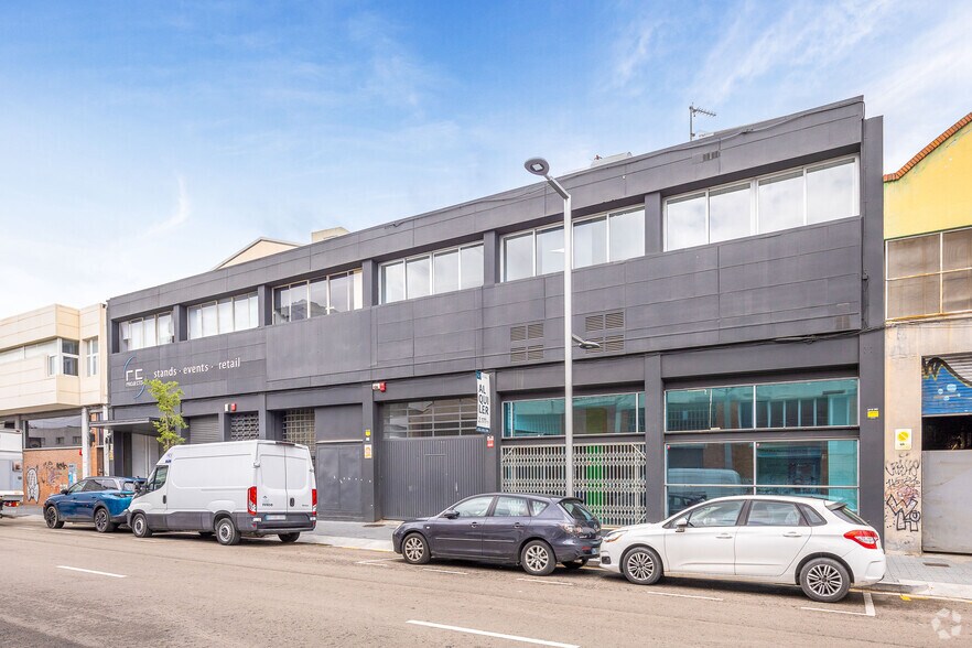 Industrial in L'Hospitalet de Llobregat, Barcelona for lease - Primary Photo - Image 1 of 5