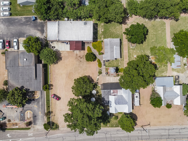 723 Front St, Comfort, TX for sale - Building Photo - Image 1 of 1