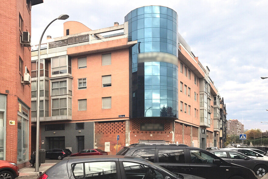 Retail in Madrid, Madrid for lease - Primary Photo - Image 1 of 1