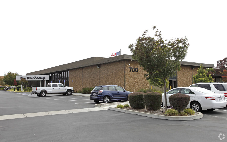 700 National Ct, Richmond, CA for lease - Primary Photo - Image 1 of 3