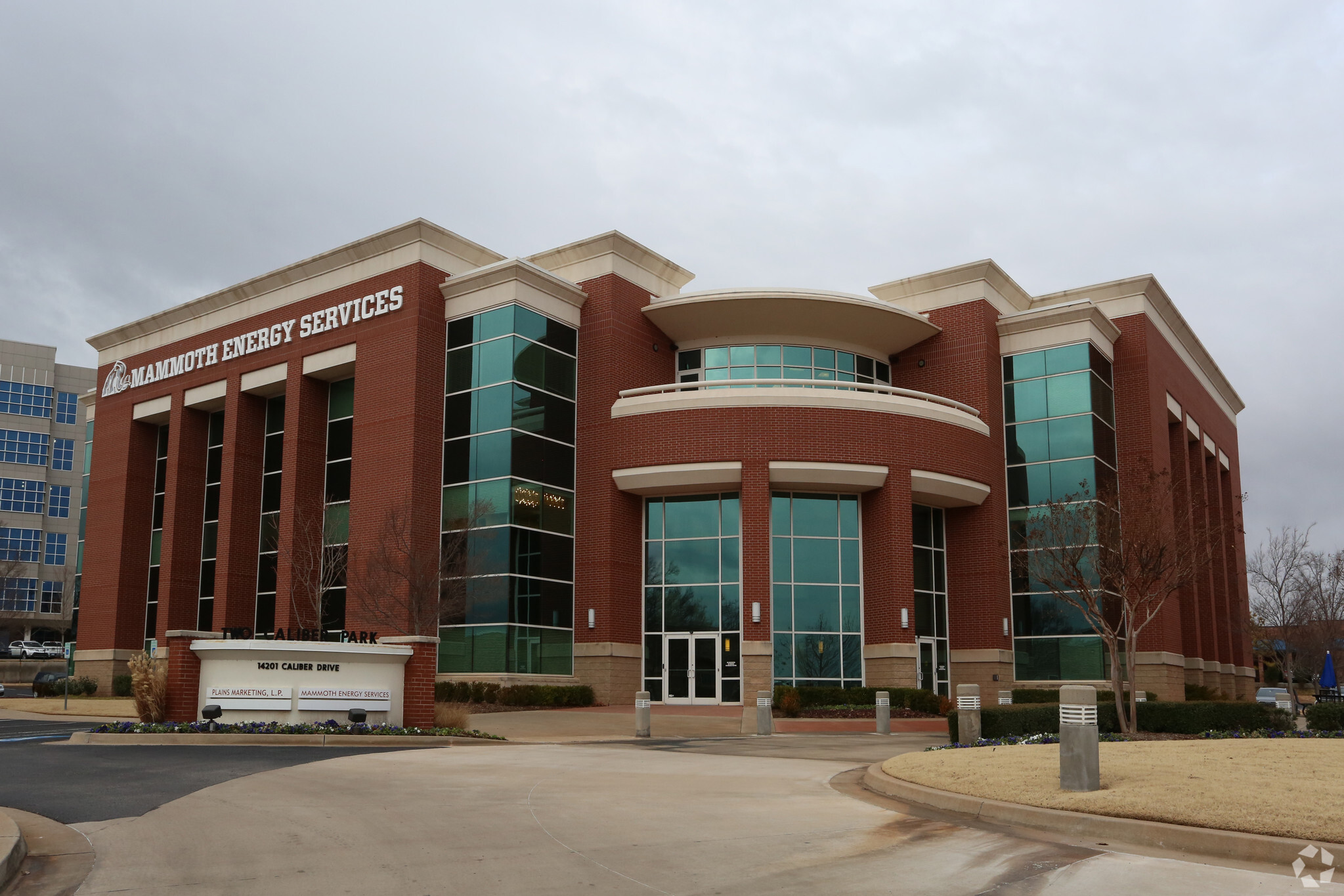 14201 Caliber Dr, Oklahoma City, OK for lease Building Photo- Image 1 of 12