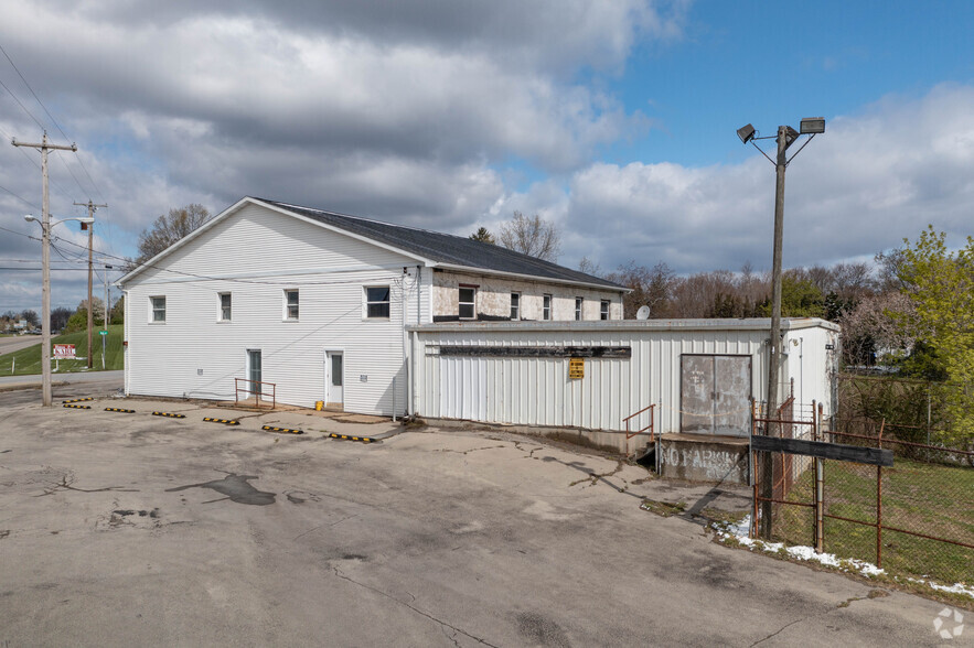 990 New Castle Rd, Butler, PA for sale - Primary Photo - Image 1 of 1