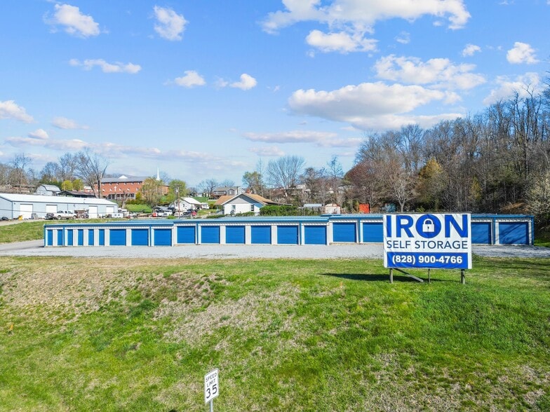 Iron Storage Portfolio portfolio of 2 properties for sale on LoopNet.com - Building Photo - Image 1 of 2