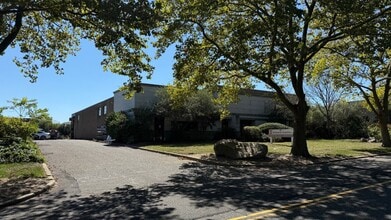 65 Davids Dr, Hauppauge, NY for lease Building Photo- Image 1 of 12