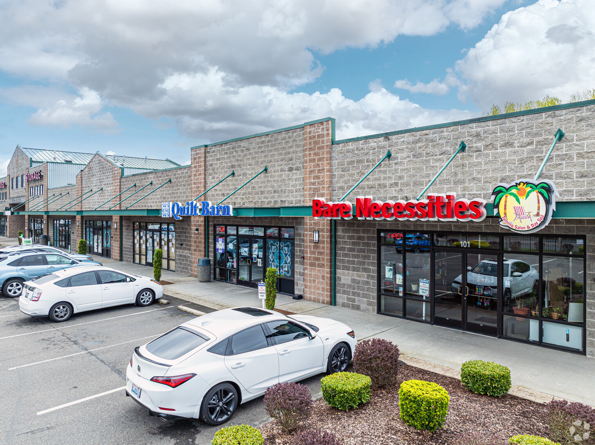 2100-2102 E Main St, Puyallup, WA for lease Building Photo- Image 1 of 10