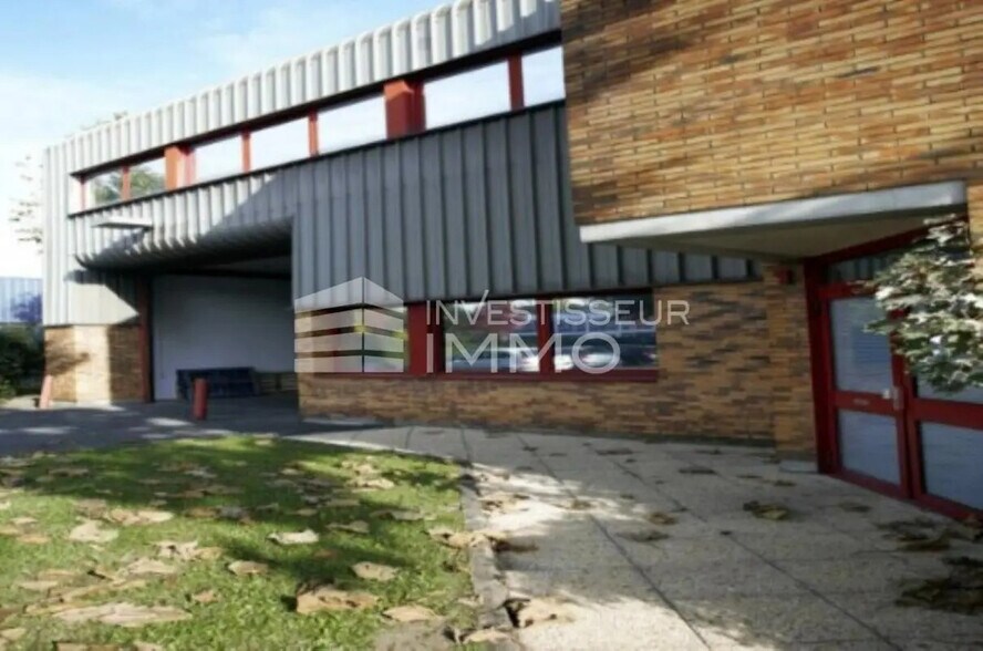 Flex in Le Blanc-Mesnil for lease - Building Photo - Image 3 of 7