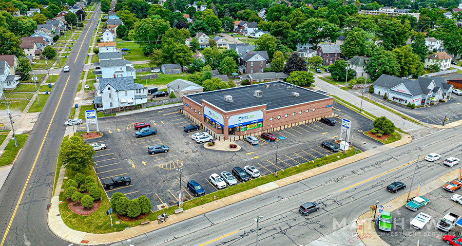 713 N State St, Girard, OH for lease - Building Photo - Image 2 of 4