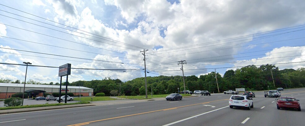 11106 Gilbert Rd, Knoxville, TN for lease - Building Photo - Image 2 of 6