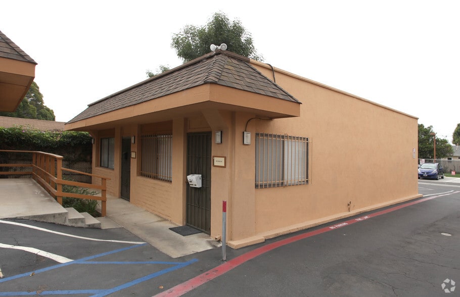 3039 Jefferson St, Carlsbad, CA for sale - Primary Photo - Image 1 of 7