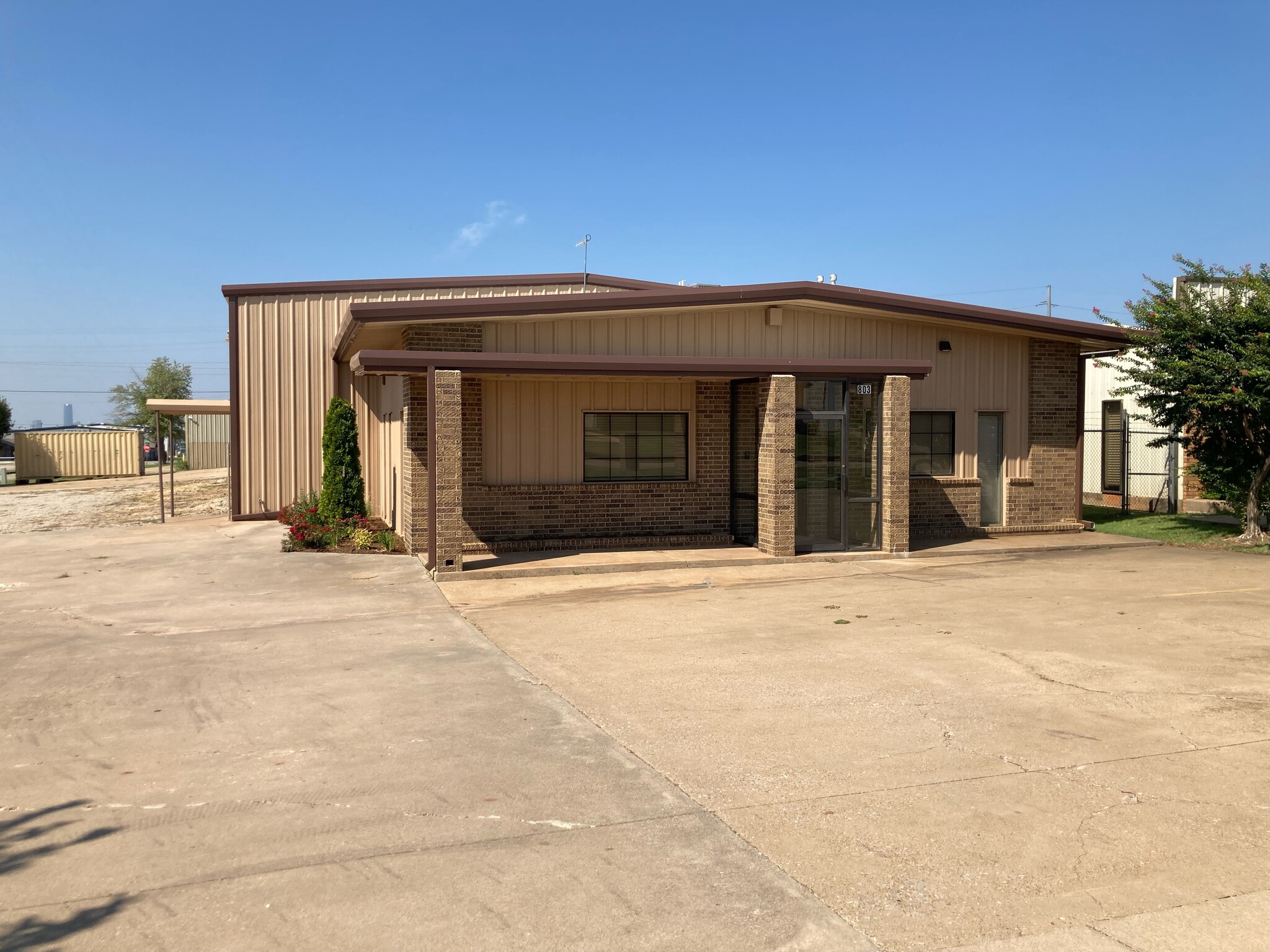 803 SE 83rd St, Oklahoma City, OK for lease Building Photo- Image 1 of 9