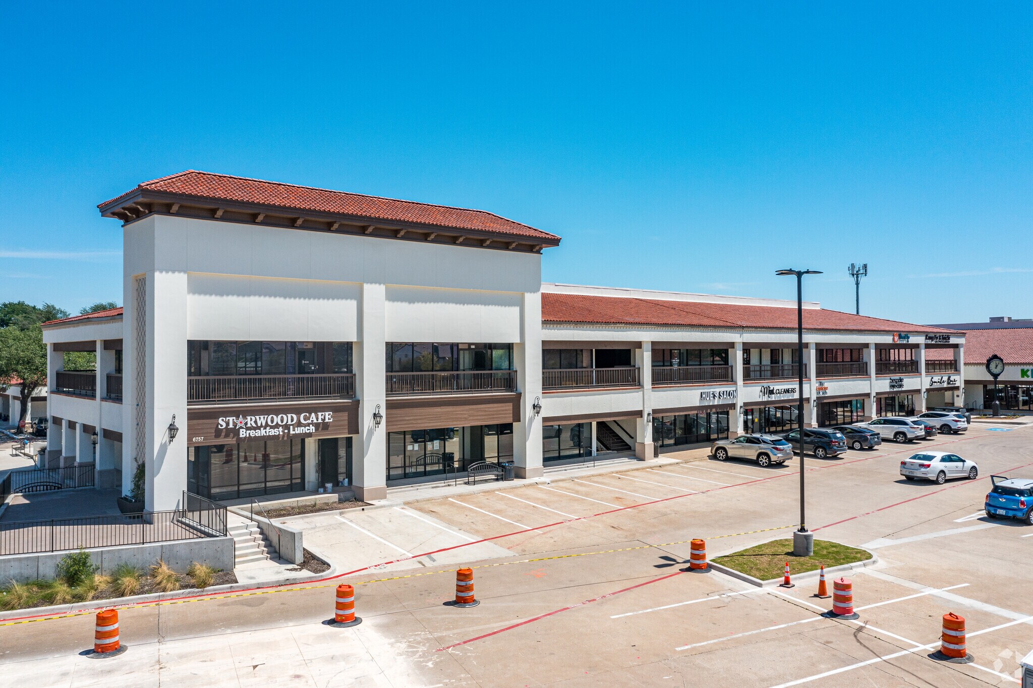 6757 Arapaho Rd, Dallas, TX 75248