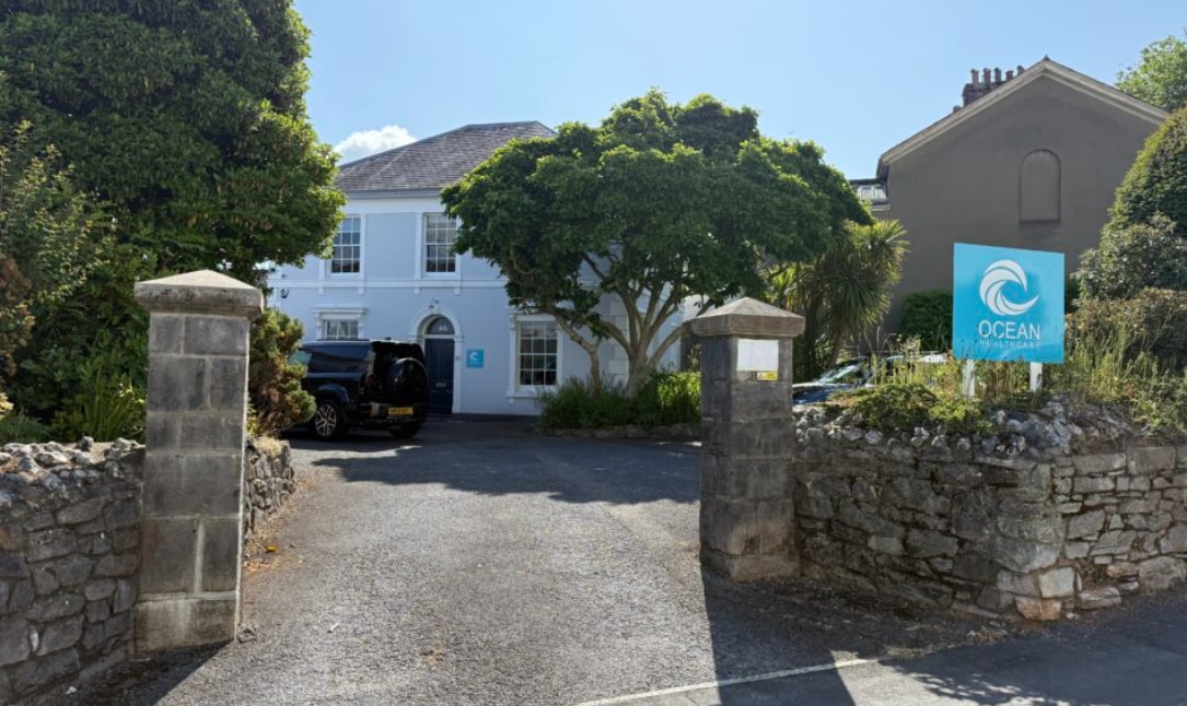 45 Devon Sq, Newton Abbot for lease Primary Photo- Image 1 of 6