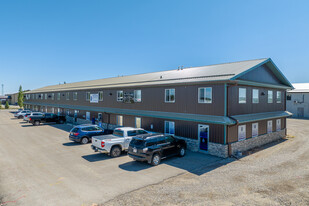 130 Canal Gdns, Strathmore AB - Warehouse