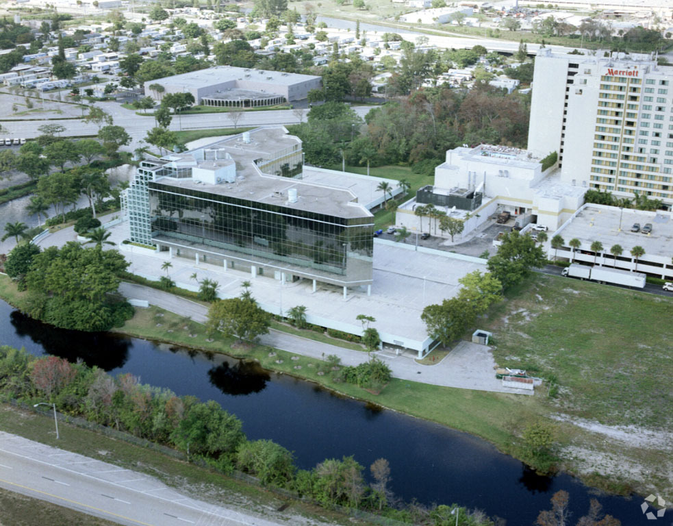 6600 N Andrews Ave, Fort Lauderdale, FL for lease Building Photo- Image 1 of 9