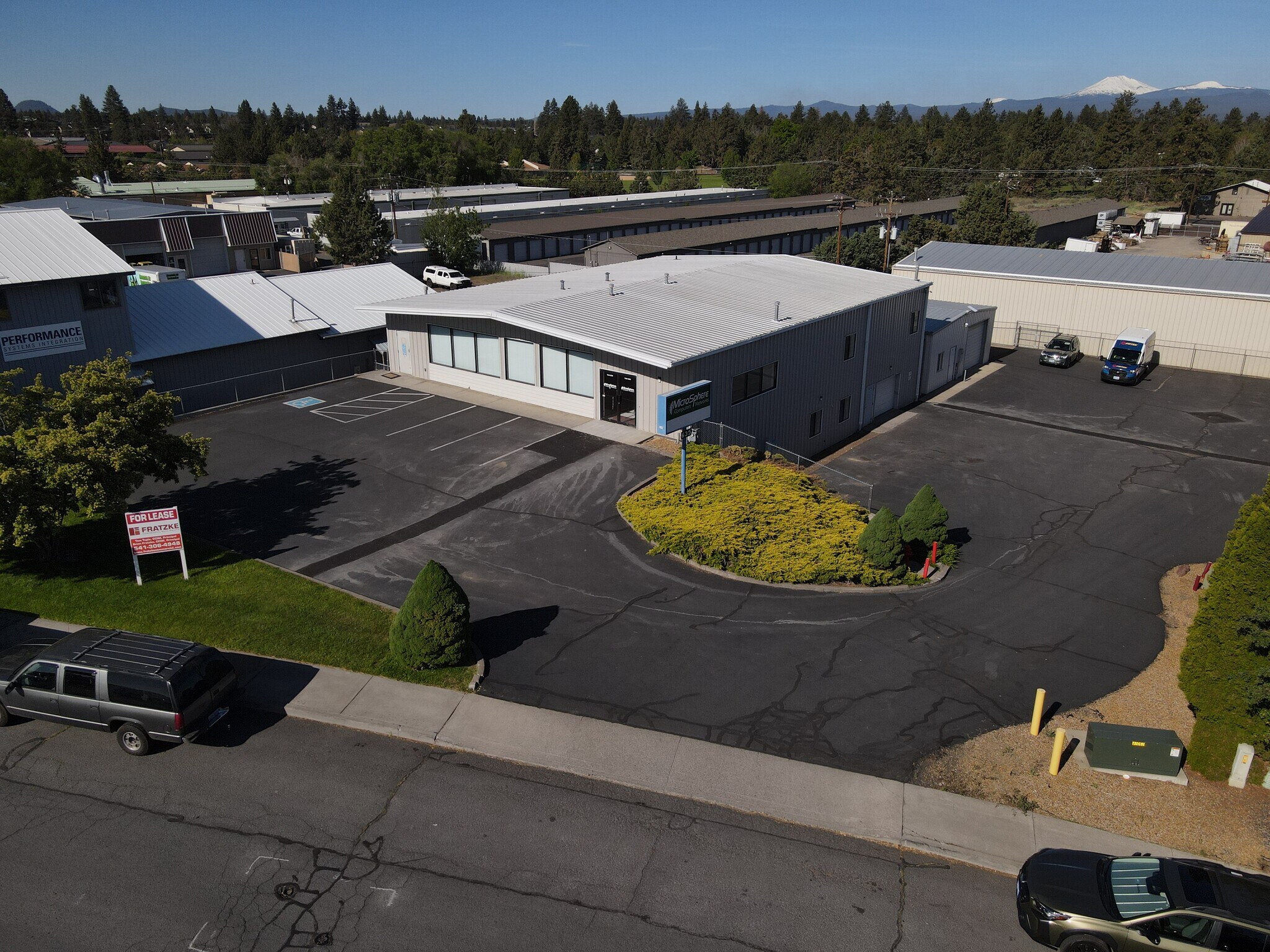 635 SE Business Way, Bend, OR for lease Primary Photo- Image 1 of 17