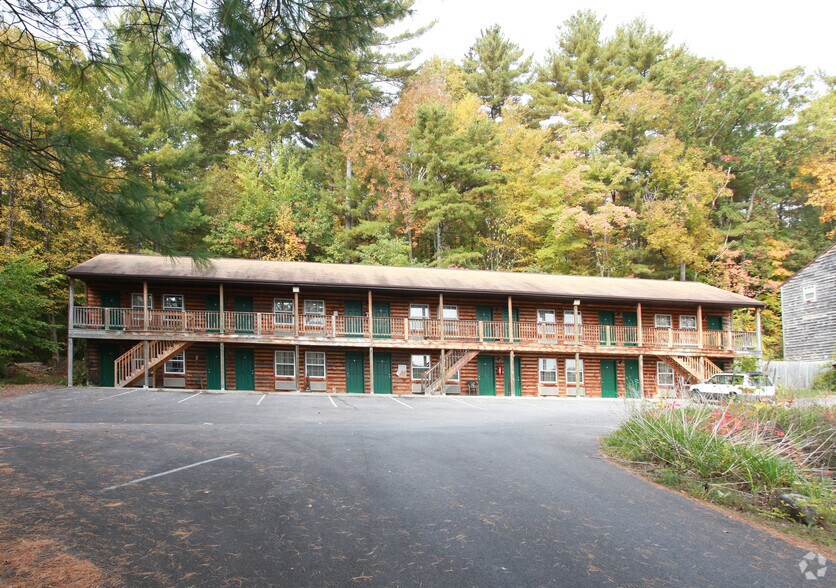 4571 Lake Shore Dr, Bolton Landing, NY for sale - Primary Photo - Image 1 of 1