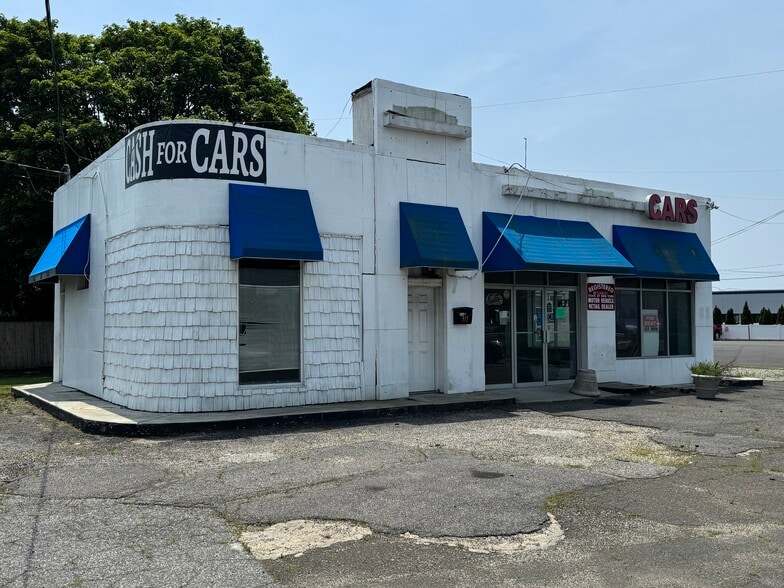 309 Sunrise Hwy, Lindenhurst, NY for sale - Building Photo - Image 2 of 10