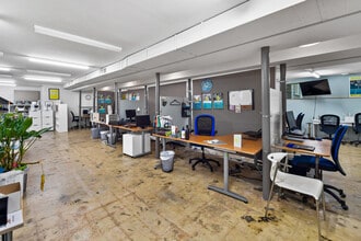 889 Wylie St SE, Atlanta, GA for sale Interior Photo- Image 2 of 12