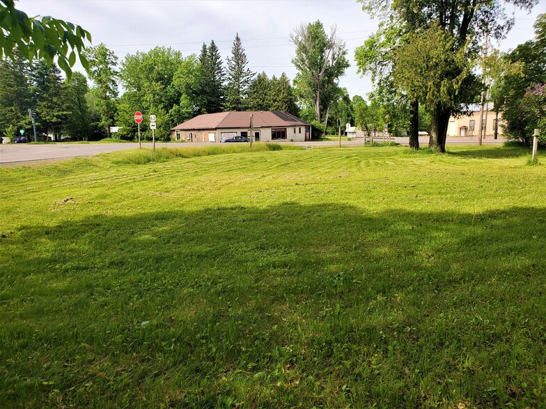 22245 US Highway 63, Grand View, WI for sale - Primary Photo - Image 1 of 1