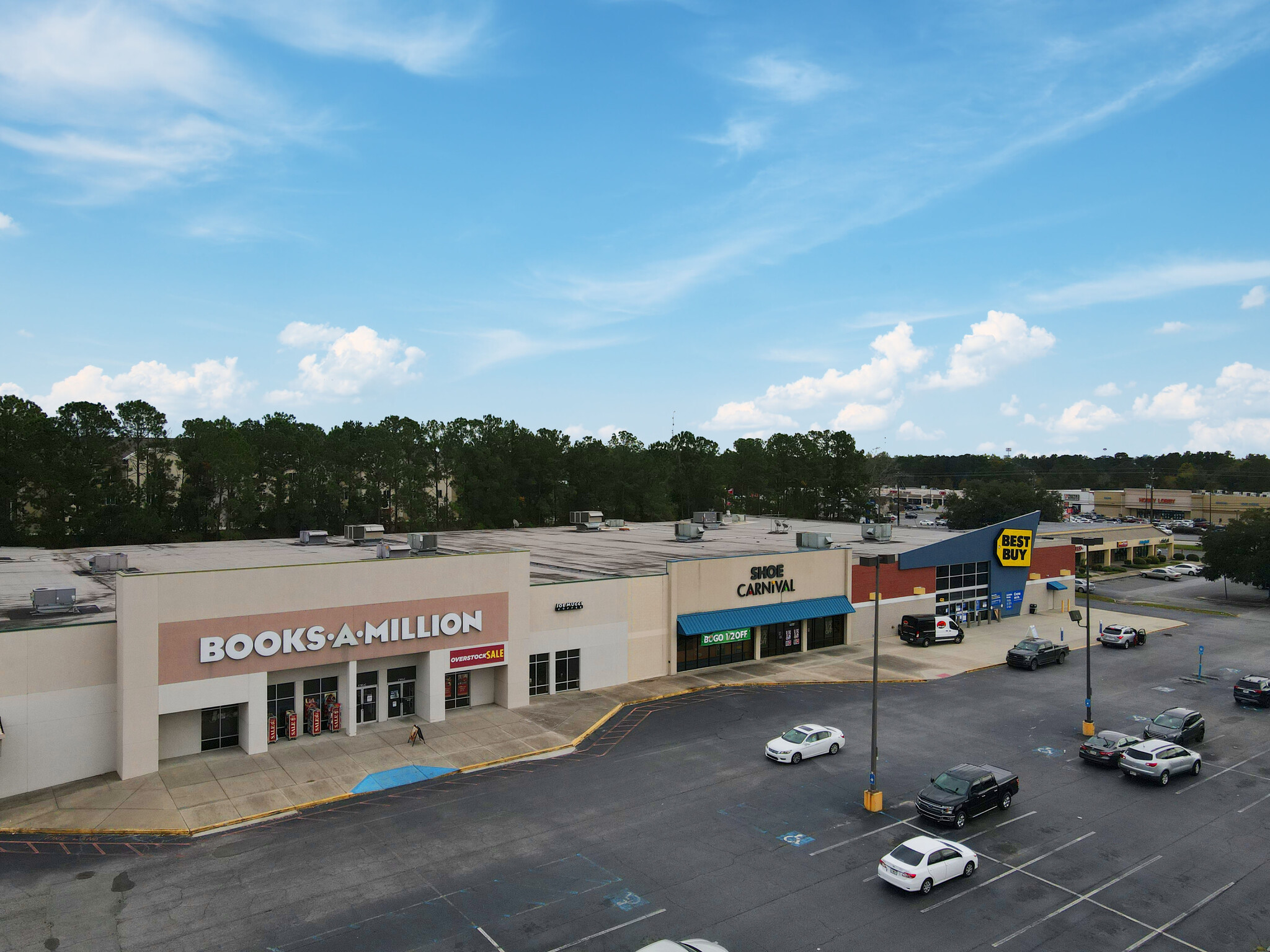 1707-1729 Norman Dr, Valdosta, GA for lease Building Photo- Image 1 of 16