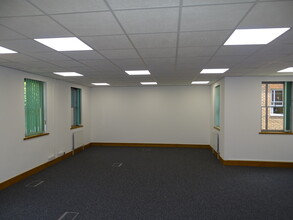 96-110 Luton Rd, Harpenden for lease Interior Photo- Image 1 of 8