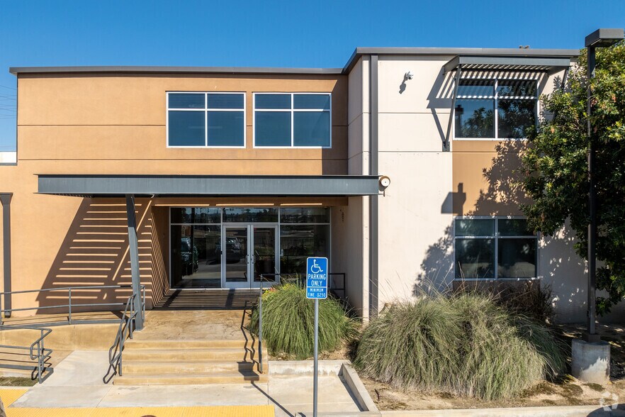 1550 E Washington St, Colton, CA for sale - Building Photo - Image 2 of 5