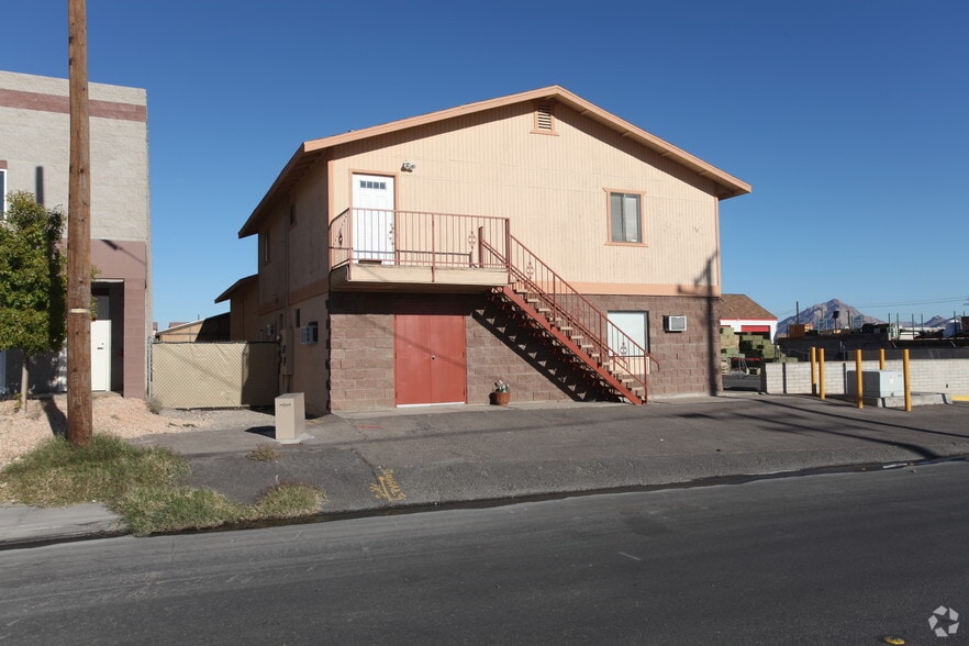 247 Elliott Rd, Henderson, NV for lease - Building Photo - Image 3 of 5
