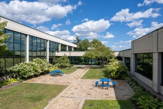 More details for 5600 Crooks Rd, Troy, MI - Office for Sale