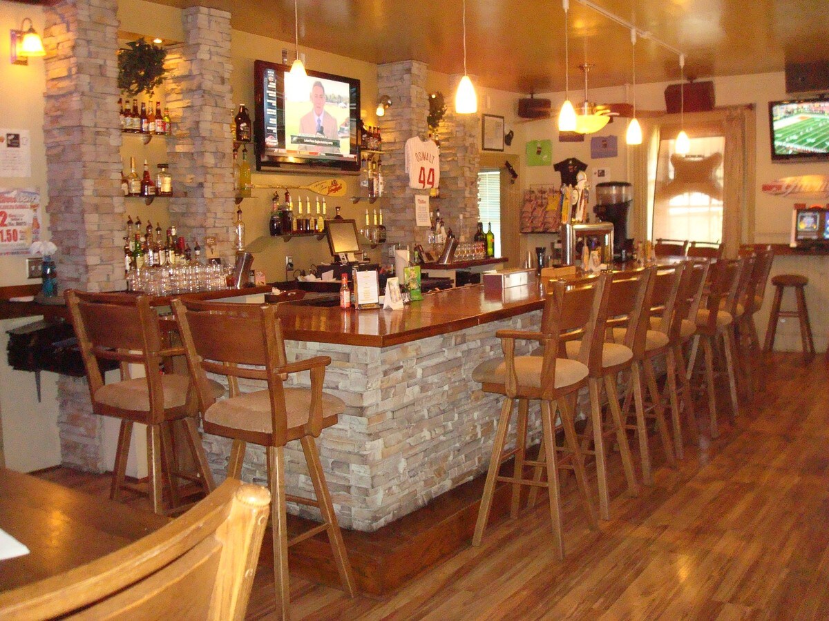 5 Centre Ave, Topton, PA 19562