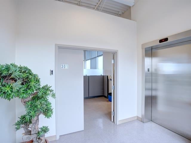 1875 Rue Maurice-Gauvin, Laval, QC for lease Interior Photo- Image 1 of 10