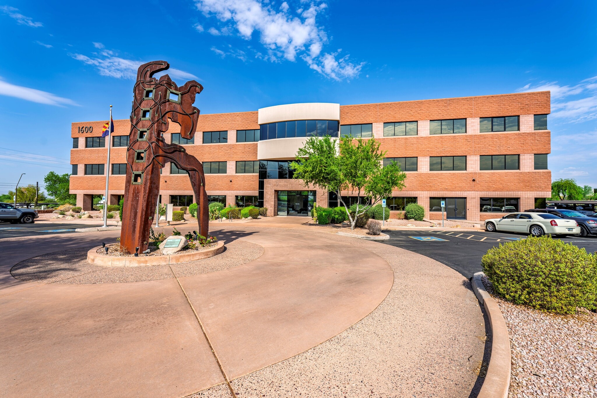 1600 N Desert Dr, Tempe, AZ for sale Building Photo- Image 1 of 12