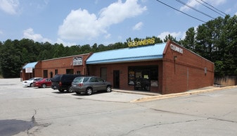 565-595 Garden Walk Blvd, Atlanta GA - Retail Space