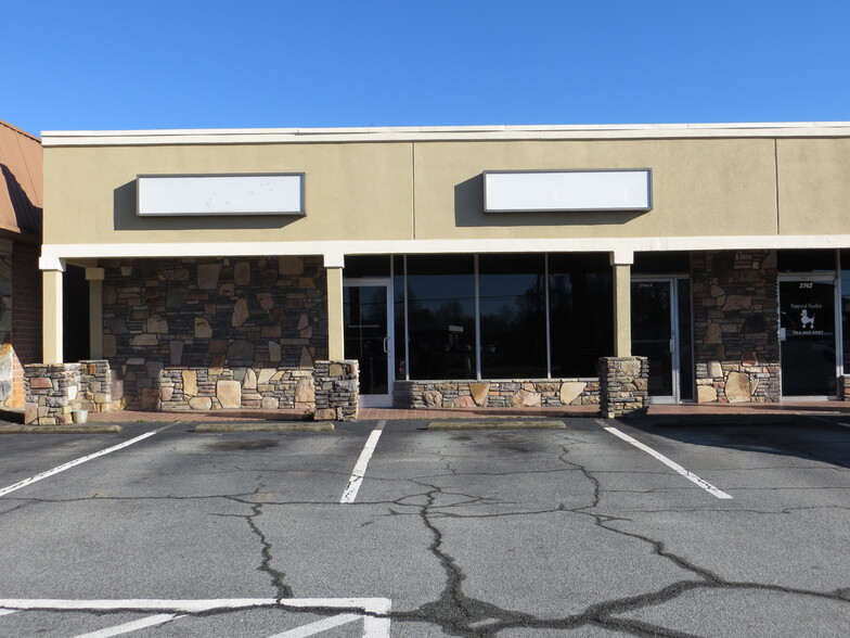 3730-3744 N Highway 16, Denver, NC for lease - Building Photo - Image 1 of 8