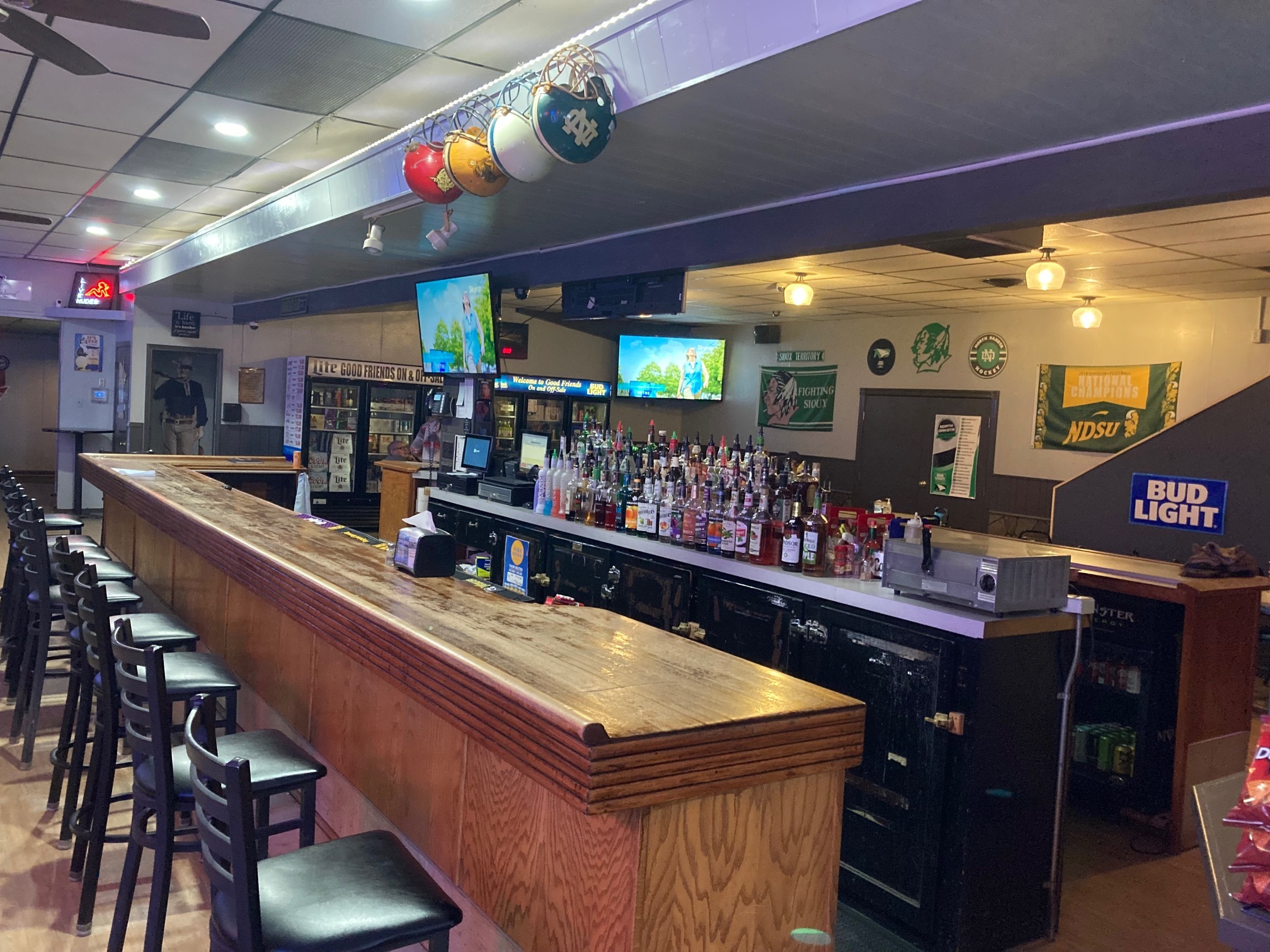 220 Towner Ave, Larimore, ND 58251 - Good Friends Bar & Grill | LoopNet