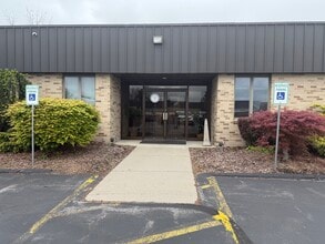 144 Metro Park, Rochester, NY for lease Building Photo- Image 1 of 7